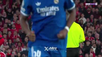 He’s covered his mouth with his shirt to shout something at Vini. Not even a card for prestianni