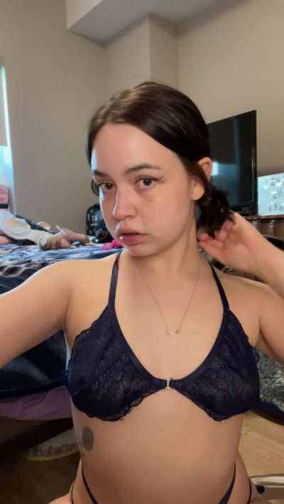 Please eat my pussy, you’ll love it I promise!