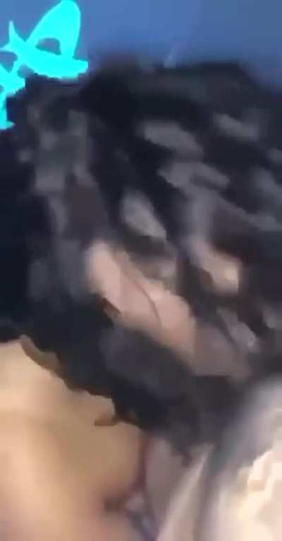 Irgend welche wichser haben das gemeldet oder Reportet kp welcher hs das war und da wieder welch nach dem Video fragen hier nochmal und an die dummen hs die dafür Geld verlangen ihr seid echt dicke misgeburten