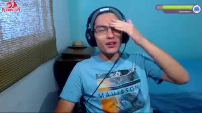 Cristian furro porfavor no le hagas nada a la pecky el pipi no se pone hay