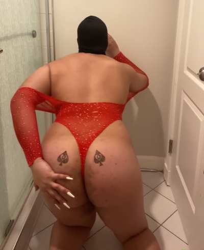 5’2 failed as a man and built like a girly girl 🥺🧎🏼‍♀<wbr>️