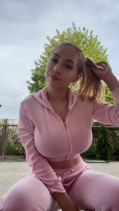 Sporty tits