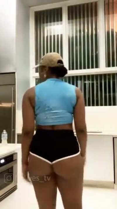 Omg y’all think she wearing panties round the crib? 😩