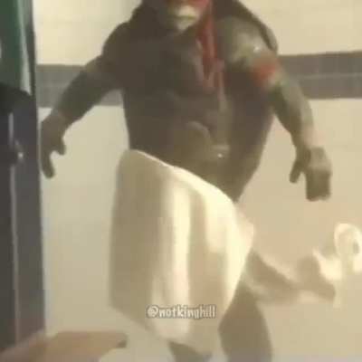 Hey look my favorite teenage mutant turtle! Wait whats he doin-