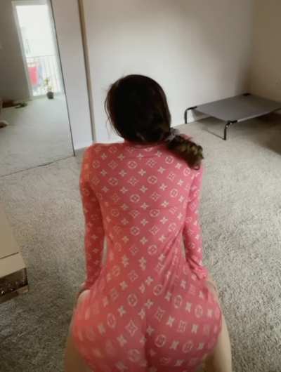 JIGGLE
