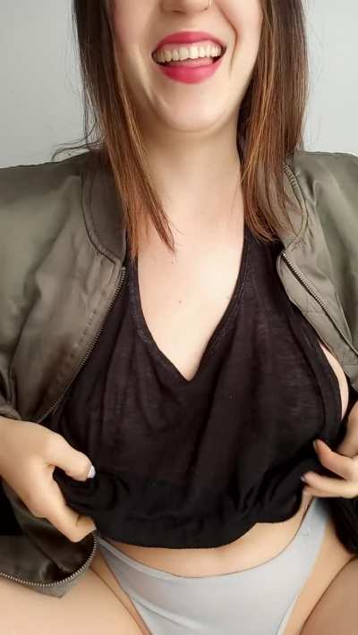 Wanna suck mine?🥺 💛Reveal💛