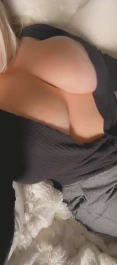 That natural boob bounce