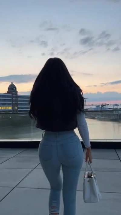 Lisa TikTok
