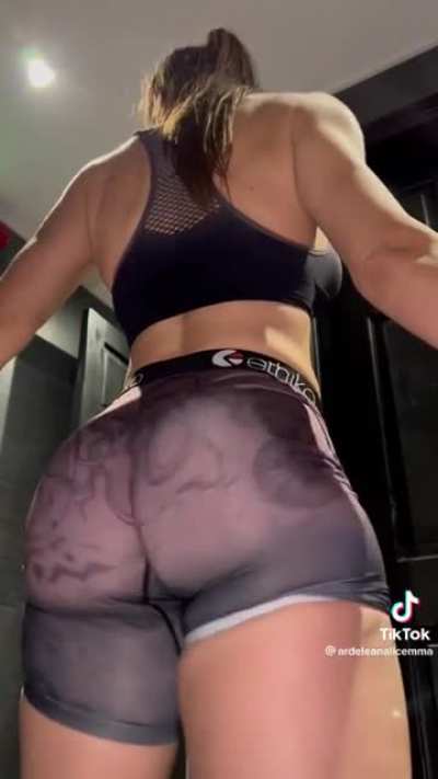 That ass looks delicious 😋: Ardel<wbr>eanal<wbr>icemm<wbr>a
