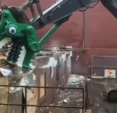 Nom nom