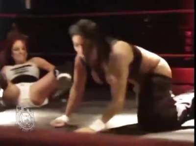 Christy Hemme pantsing Traci Brooks 😂😂