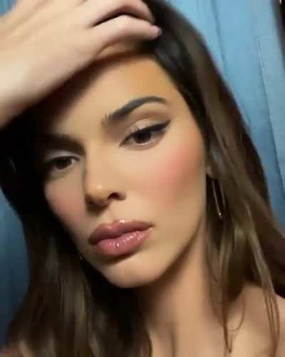 Describe Her with 2 Words