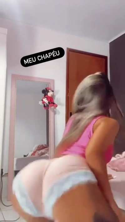 Fissurado nessa raba gostosa @gabriellythompson_