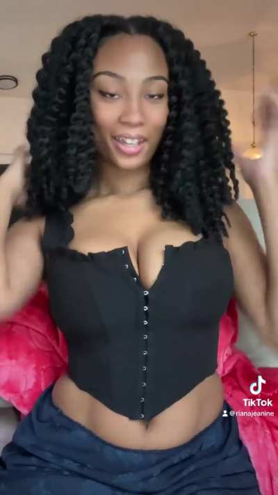 @rianajeanine