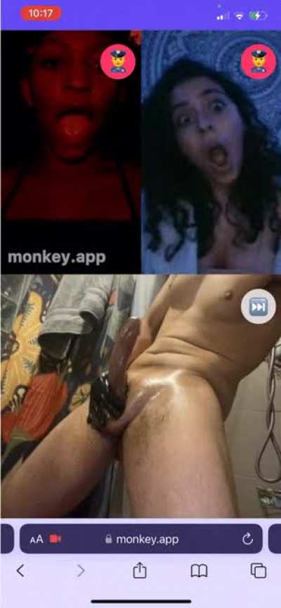 The one on the right, her reaction 😜