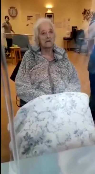 Nursing home refuses to check on her mother’s “blue lips”, hangs up, takes the mother away from the window, and closes the blinds.