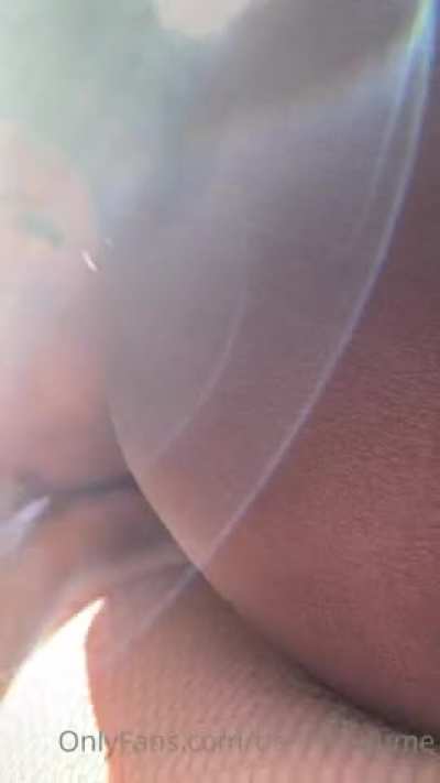 Licking clit