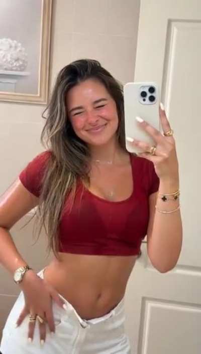 Colegas, creación de videos de tu chica favorita desde $2. Deja comentario y ejemplos en el post👇