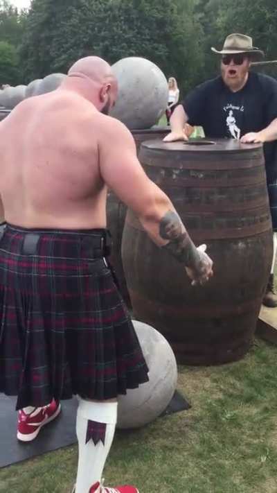 Andrew Cairney from Glasglow, Scotland loading all nine of The Ardblair Stones