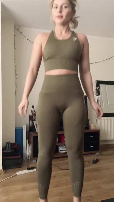 My Superpower?.. My Clothes disappear when I’m within 10 feet of a hard Cock 🤭💓