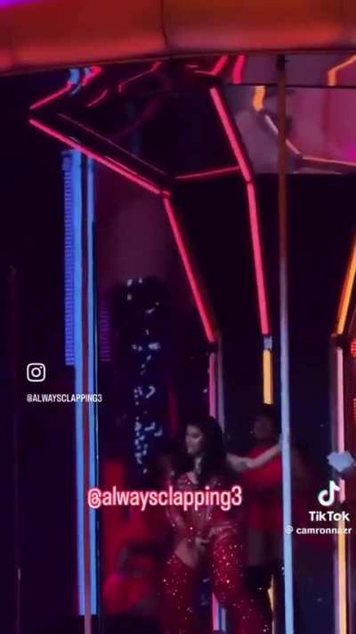 Cardi 👏🏾