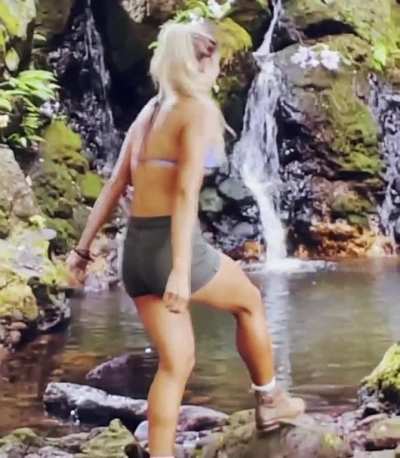 The girl squats good to see that she takes a serious approach to her fitness