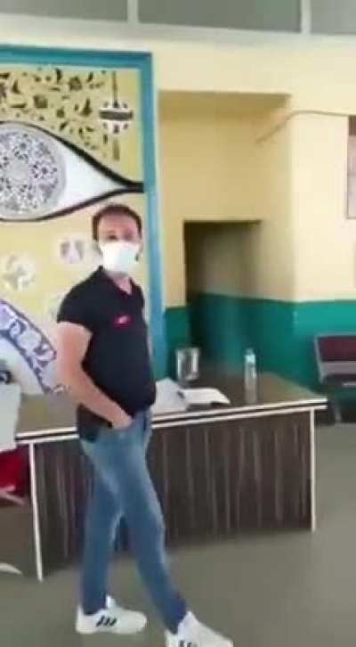 Kütahya İl Sağlık Müdürlüğü bu görüntüler ile ilgili soruşturma başlatmış. 😐
