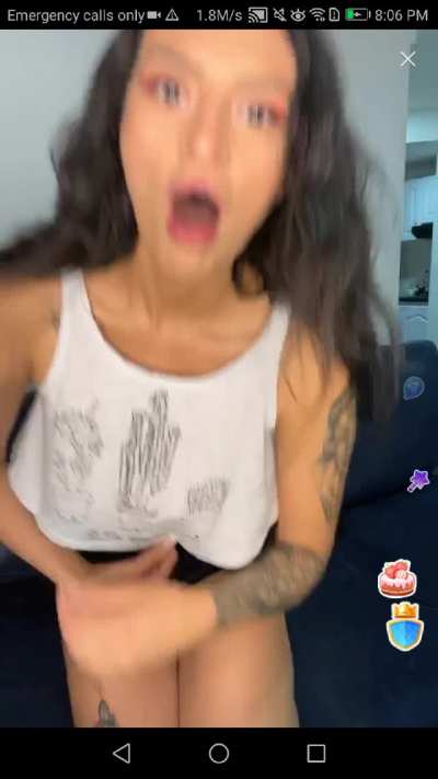 Showing her tats