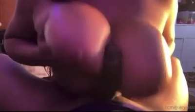 ️ ️