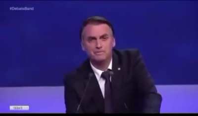 Bolsonoia pagando de profeta e debochando de si mesmo