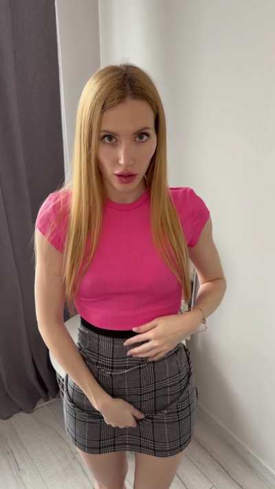 Itty bitty waist with a thick booty