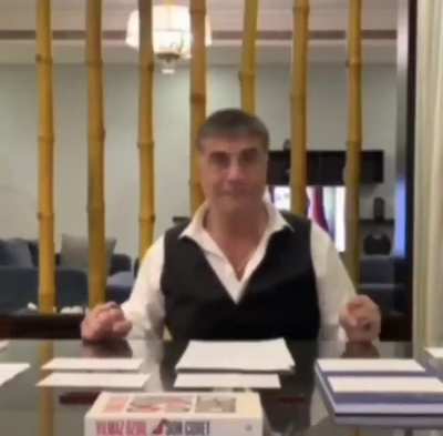 Babam dün gece kaldırıma vurduğum tampona ne olduğunu sorunca deli taklidi yapan ben: