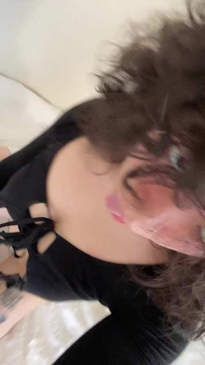 wanna twerk on your big dick <3