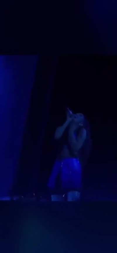 Y’all wanna talk about rent being due? Ari’s landlord was IN the audience at this performance.