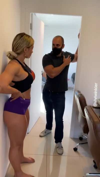 @viviwinkler looks very voluptuous in this video