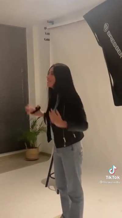 Photographer tells woman to “not eat” before the next photoshoot so she can lose weight. She rightfully walks away from the job. The company ended up firing the photographer after finding out why she left.