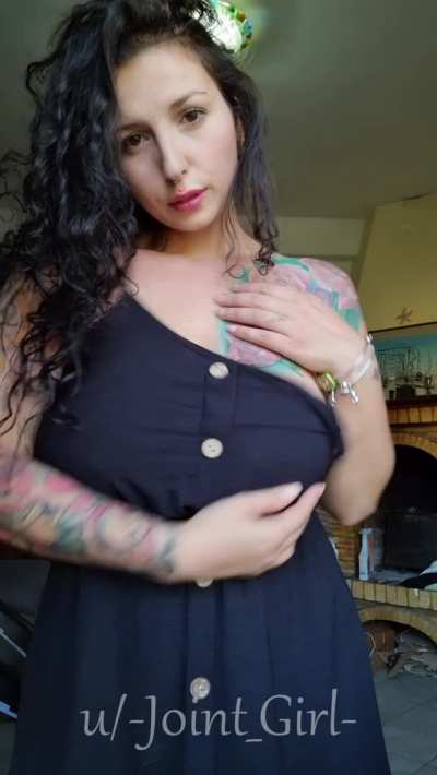 Mommy loves to flash her boobs to younger men (OC)