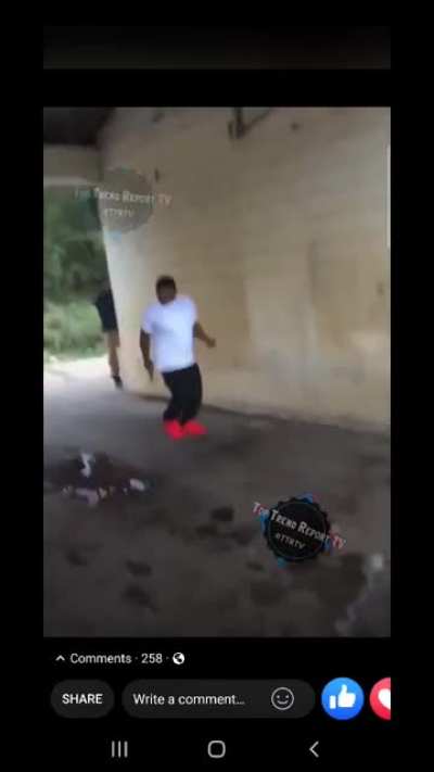 How you got a strap and 🏃‍♂️ from a pokey 🤦🏿‍♂️free body🤣 I wish a mf would 🤣🔫 🚀🕊👋