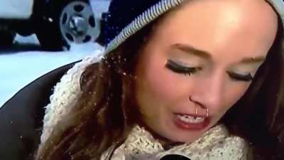 Потекла