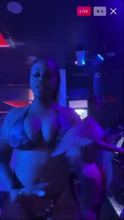 Sexy 🥺🥺🍆