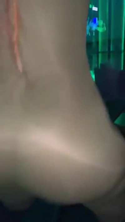 In The Club Shaking