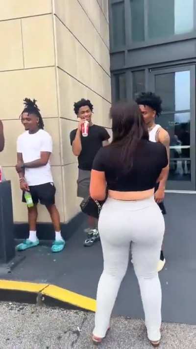 She had them young boys nervous AF! 