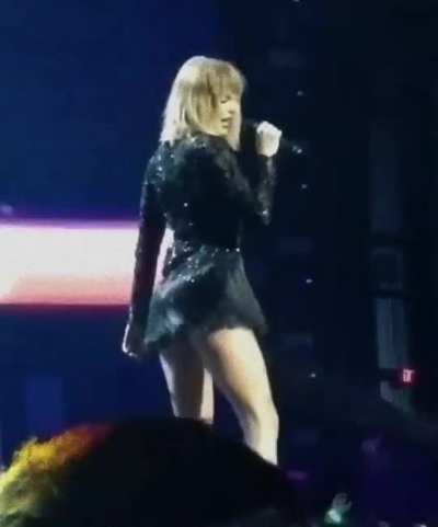 This is just straight out sexy!