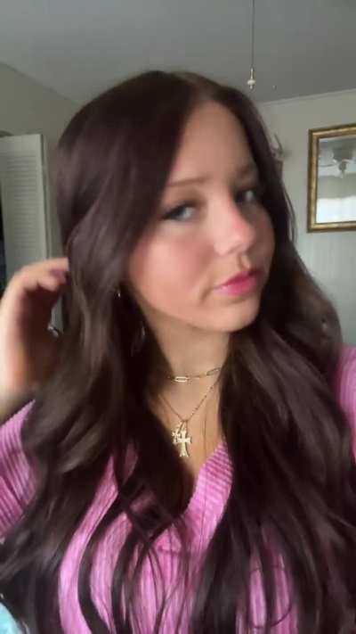 @mckinley her face is so pretty