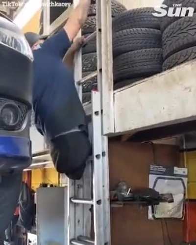 Mechanic uses social media to inspire people as he overcomes his disability. Such an Inspiration !