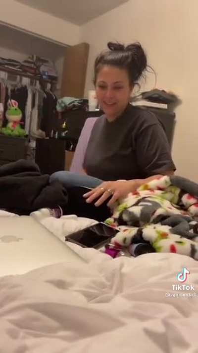 Look at the rack on this milf