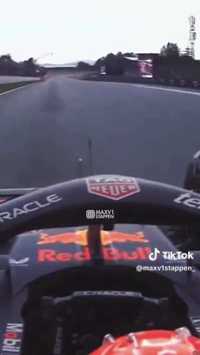 Haha car go fast 