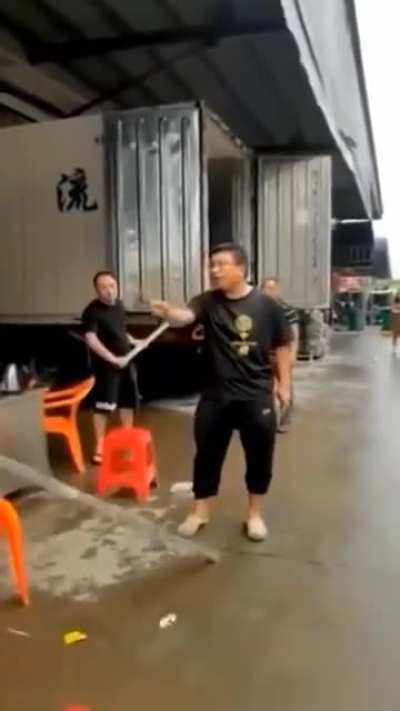 How to deal with a knife 101