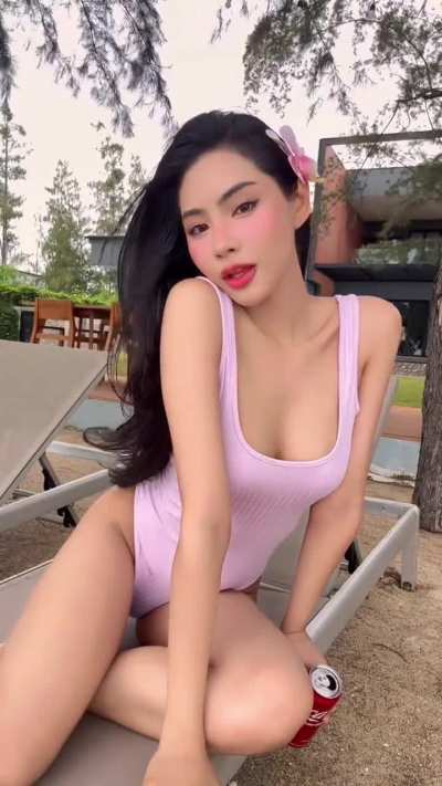 Pretty Thai model 🌹