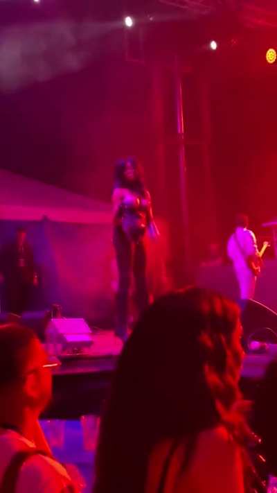 After arriving hours late to perform at Wynwood Pride, headliner Azealia Banks stops performing during her set. The crowd is upset and leaving